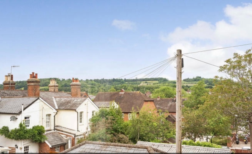 Dorking 2 Bed Flat, Church Court, RH4 To Rent Now for £1,150.00 p/m