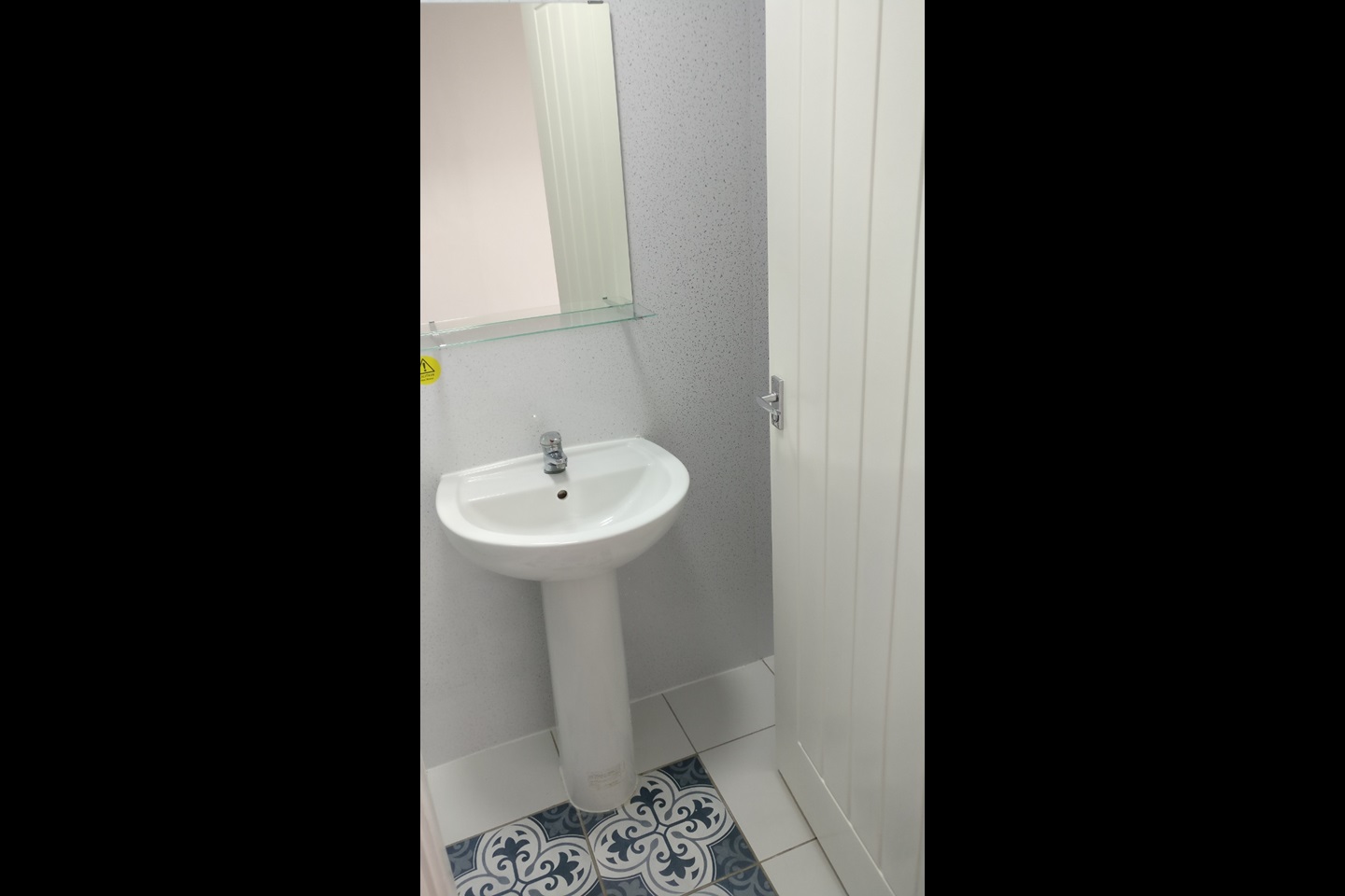 Bootle Studio Flat, Stanley Road, L20 To Rent Now for £475.00 p/m