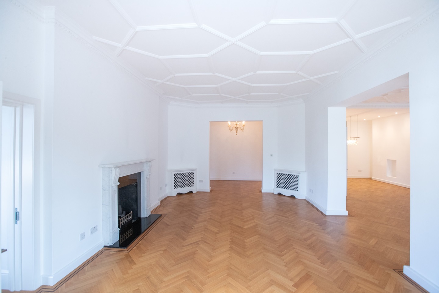 London 3 Bed Flat, Cadogan Square, SW1X To Rent Now for £11,809.00 p/m