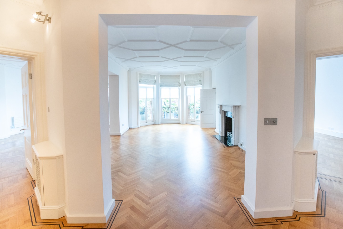 London 3 Bed Flat, Cadogan Square, SW1X To Rent Now for £11,809.00 p/m