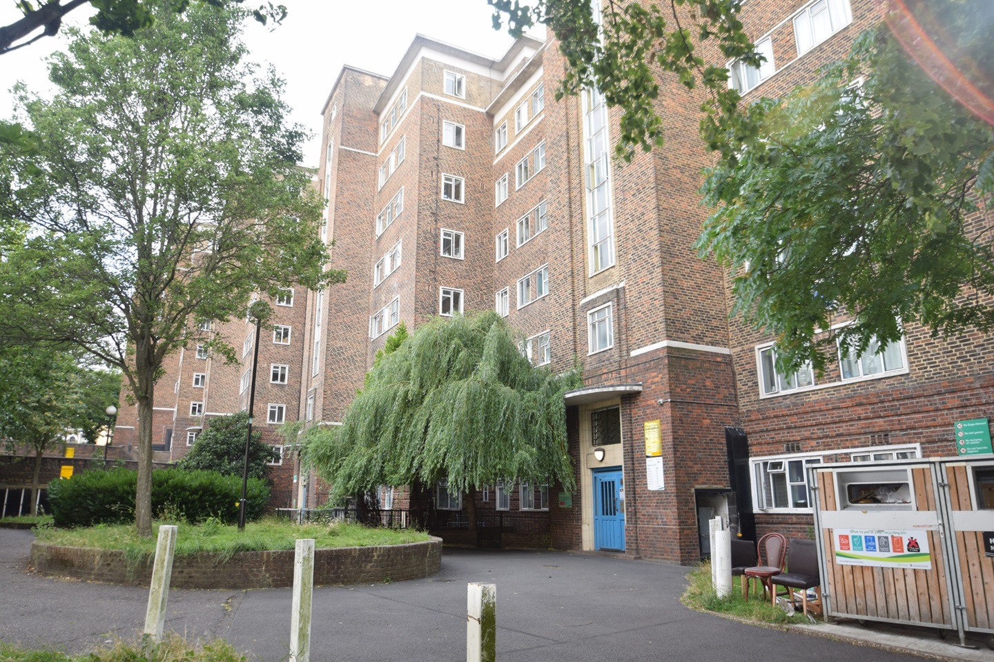 London Studio Flat, Aubert Court, N5 To Rent Now for £899.00 p/m