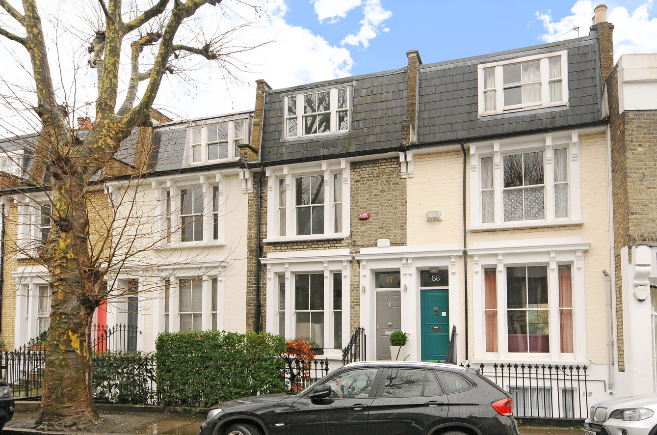 London 2 Bed Flat, Walham Grove, SW6 To Rent Now for £2,250.00 p/m