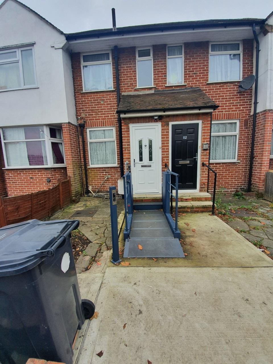 Enfield 2 Bed Flat, Hertford Road, EN3 To Rent Now for £1,350.00 p/m