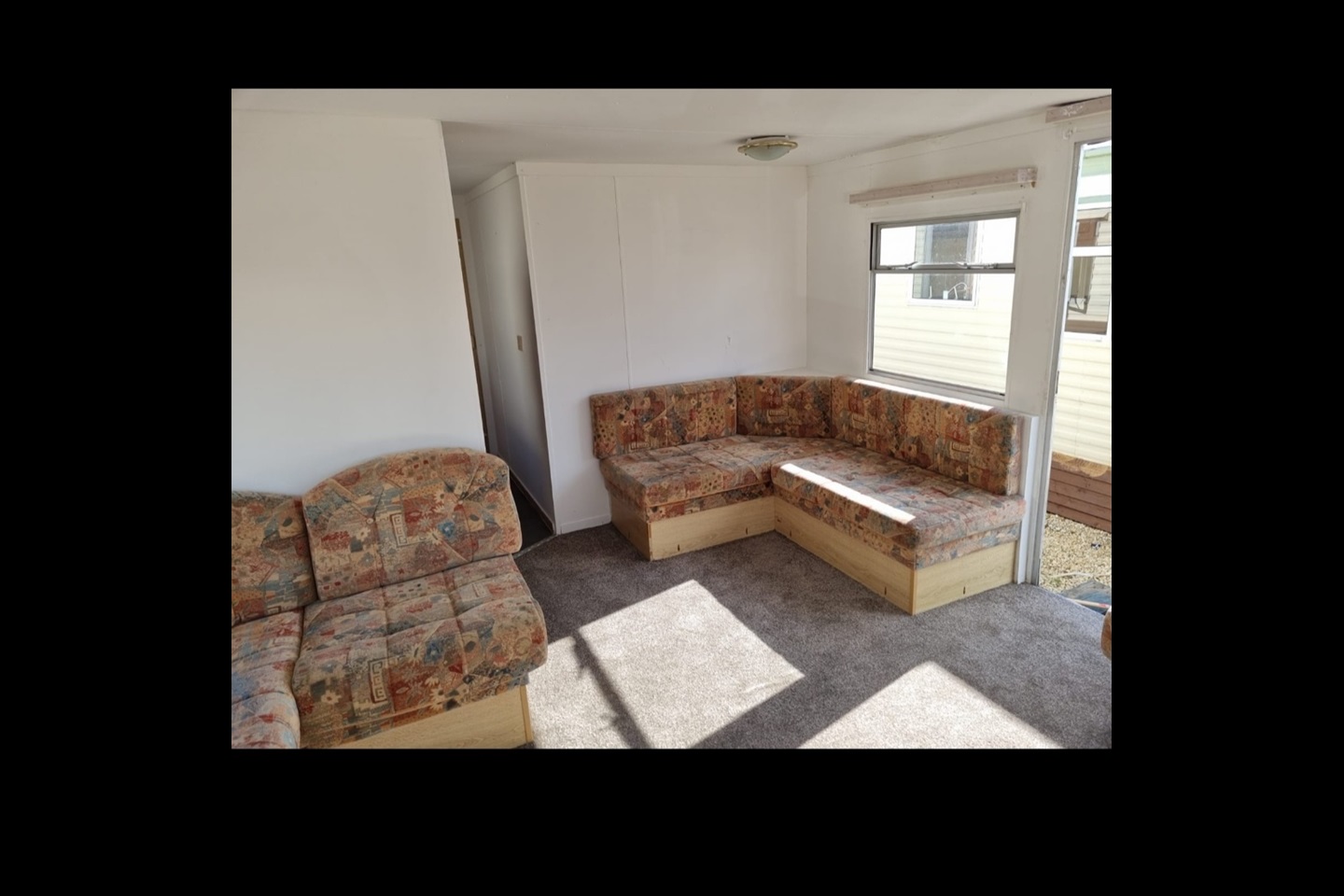 Brackley 2 Bed Mobile Home, Sunset Park Homes, NN13 To Rent Now for