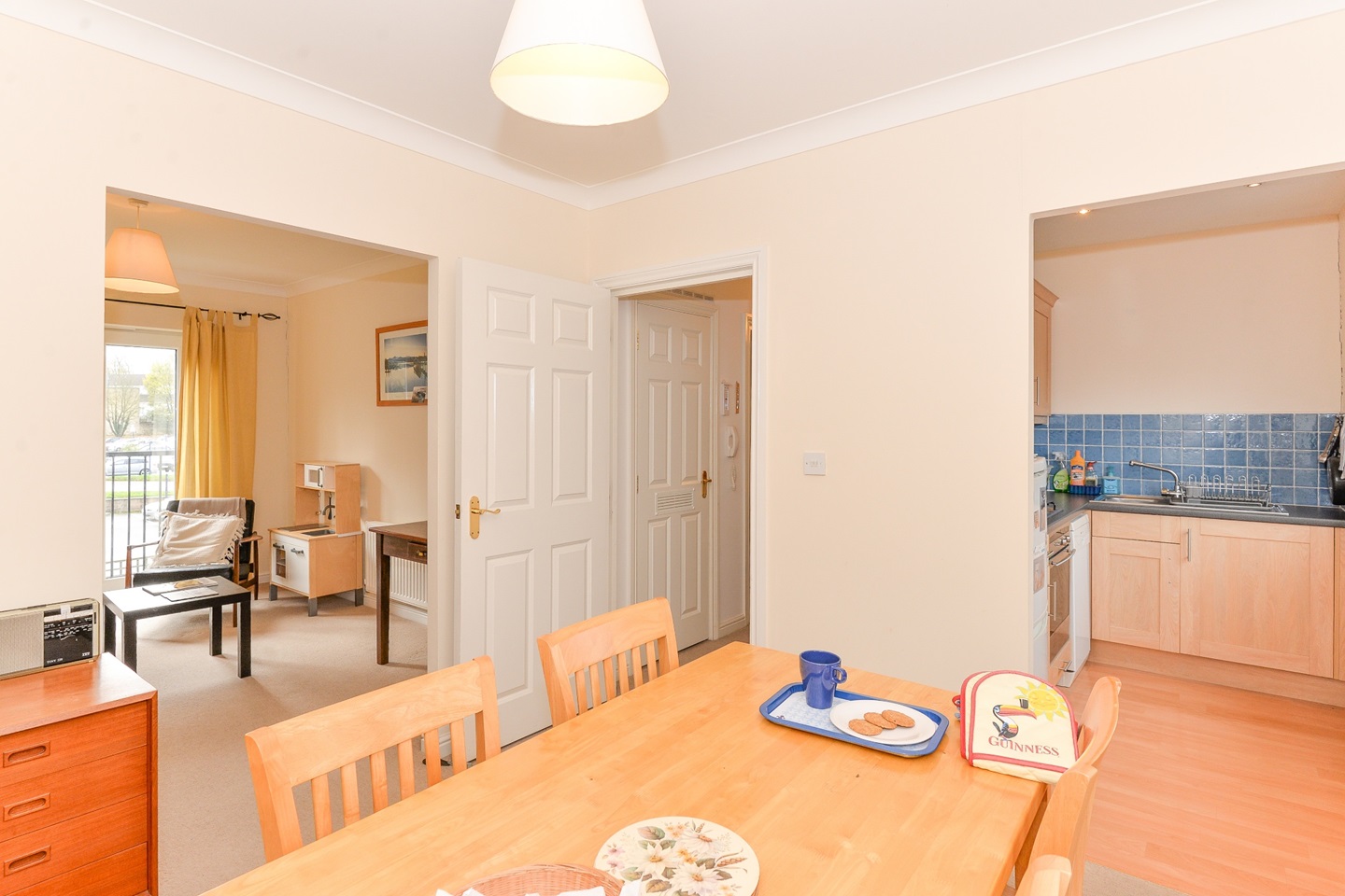 Royston 2 Bed Flat, Pippin Grove, SG8 To Rent Now for £1,100.00 p/m