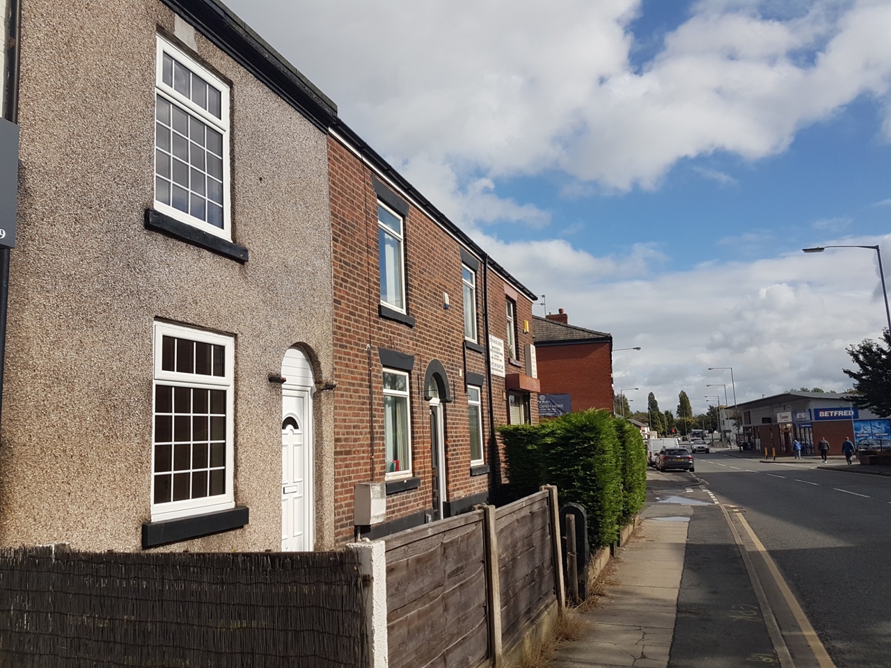 Radcliffe, Manchester 2 Bed Terraced House, Water Street, M26 To