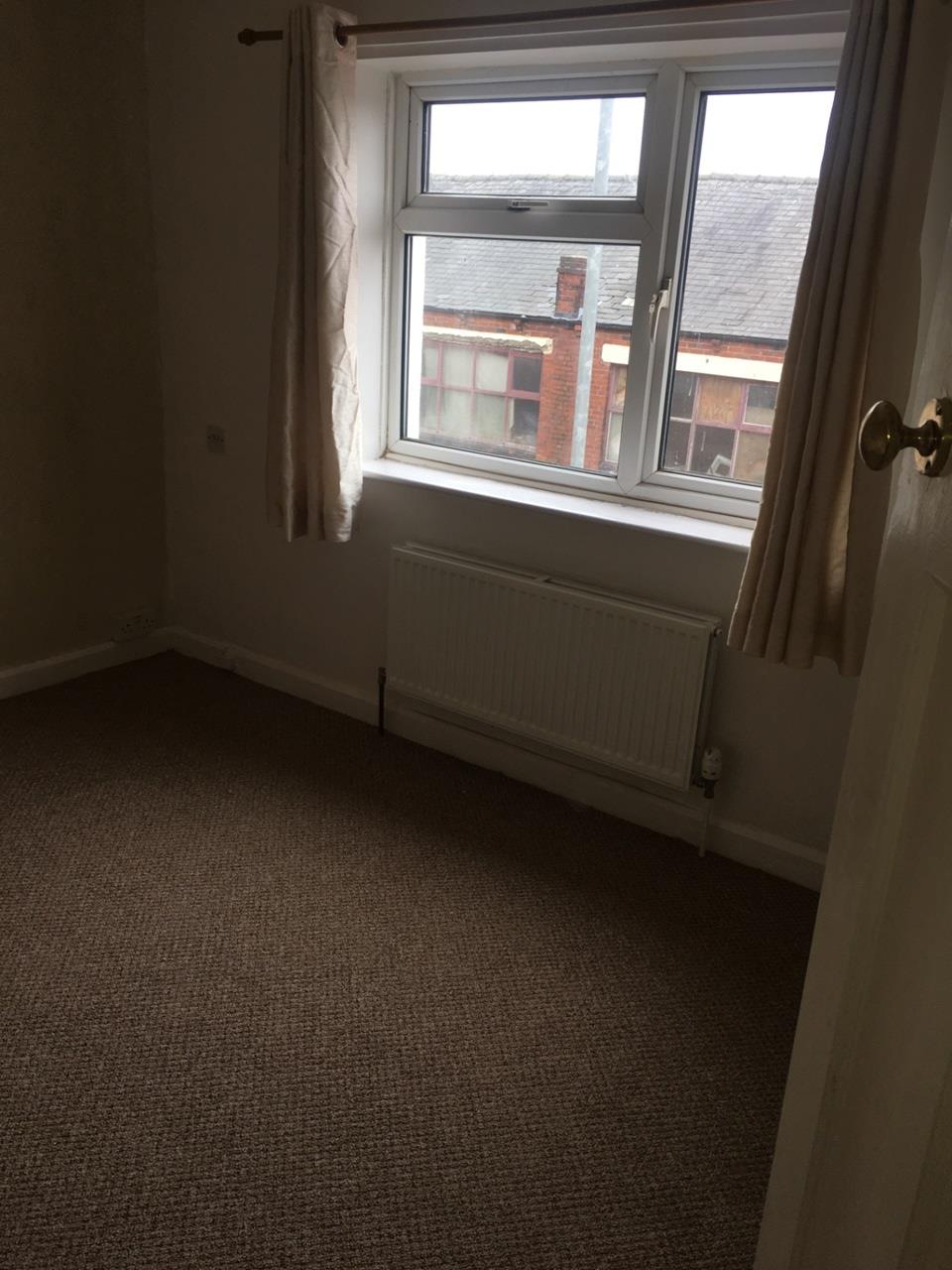 Leeds 3 Bed Terraced House, Charlton Place, LS9 To Rent Now for £
