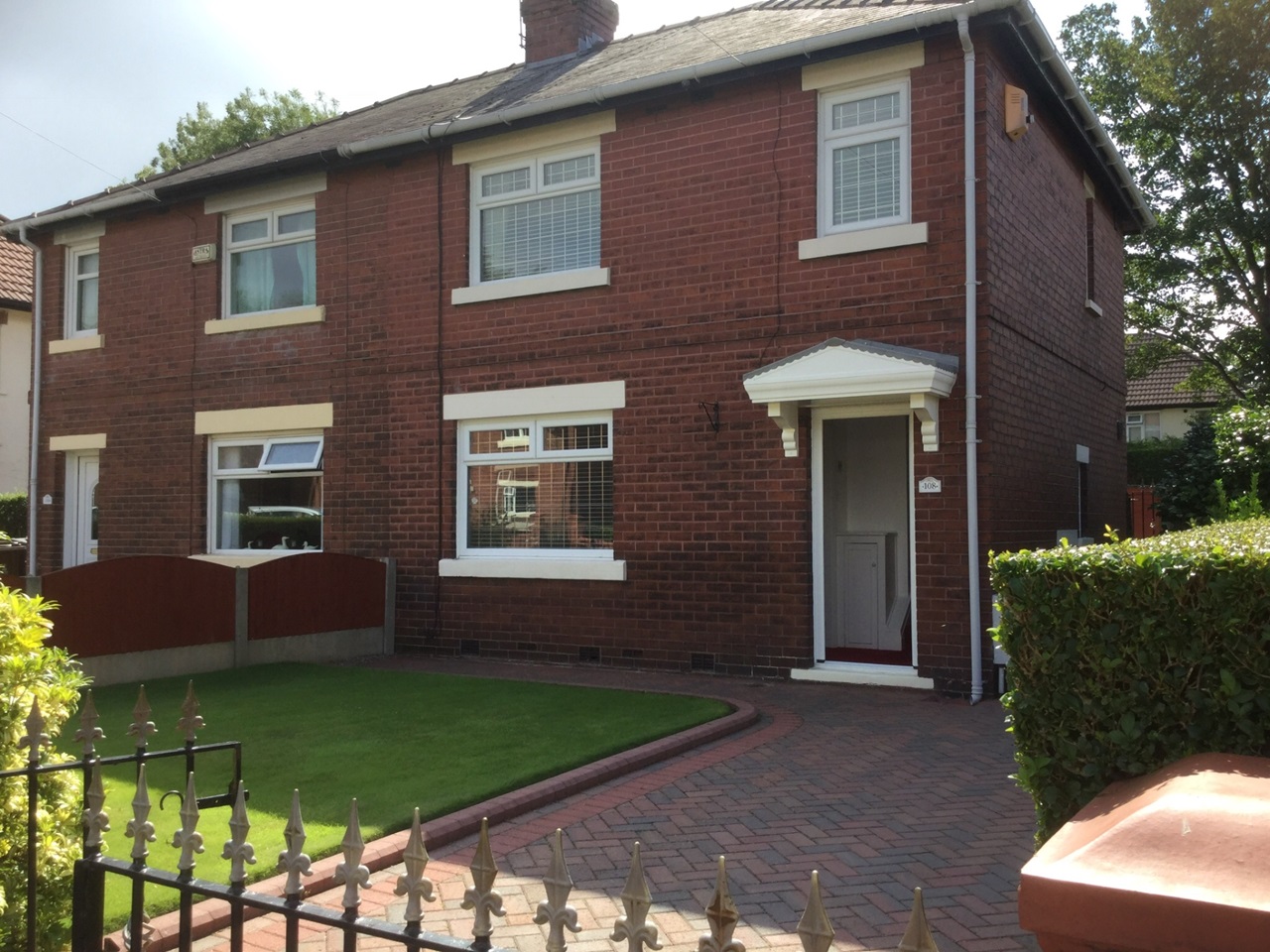 Dukinfield 3 Bed SemiDetached House, Inverness Road, SK16 To Rent
