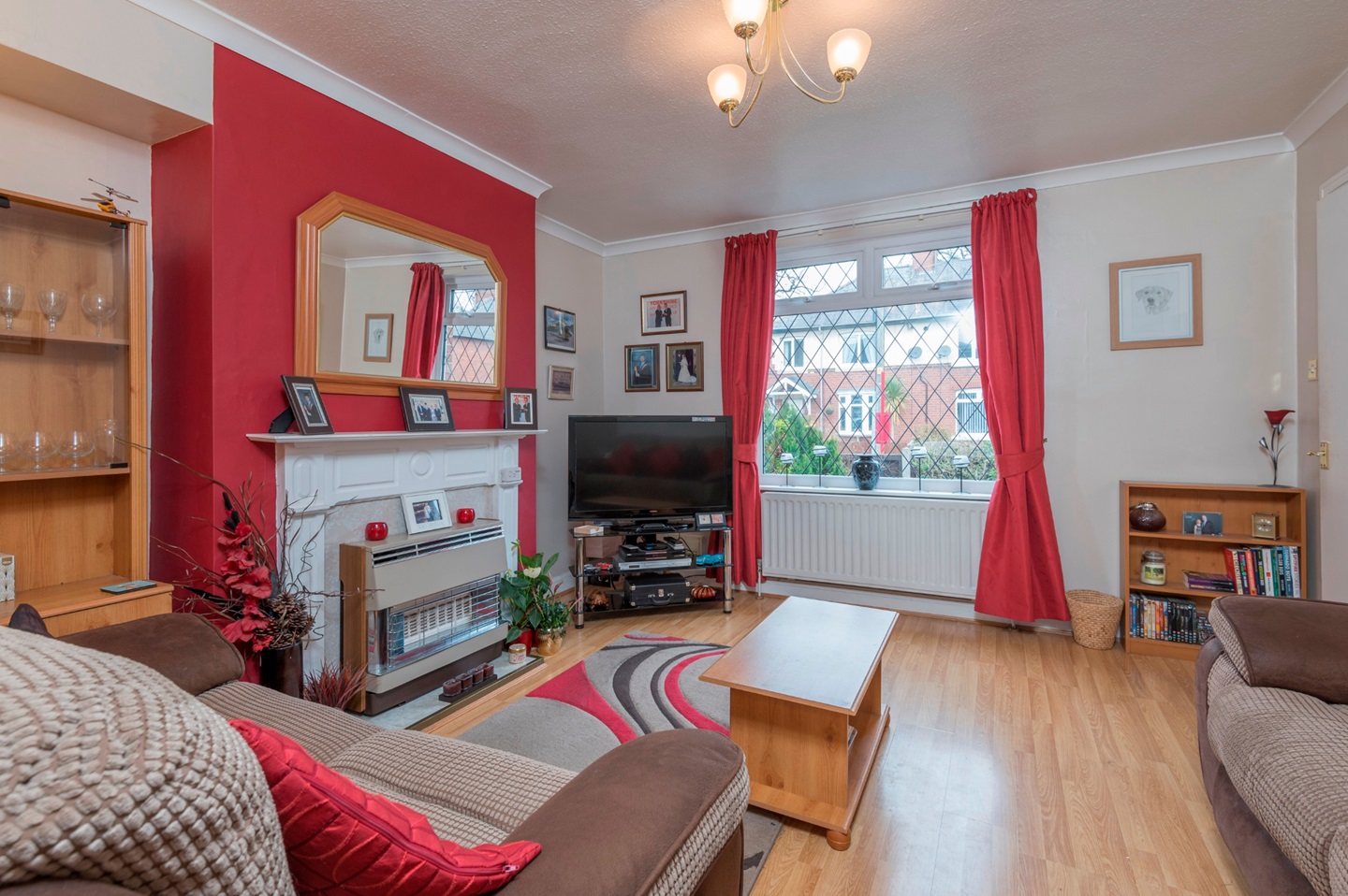 Stanley, Wakefield 3 Bed End Terrace, Moorhouse Avenue, WF3 To Rent