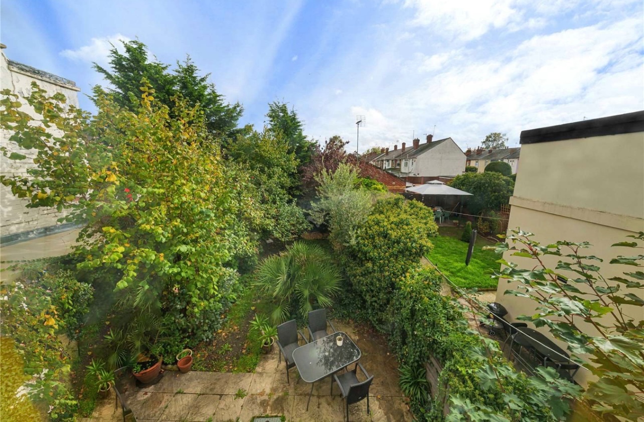 Reading 2 Bed SemiDetached House, Tilehurst Road, RG1 To Rent Now