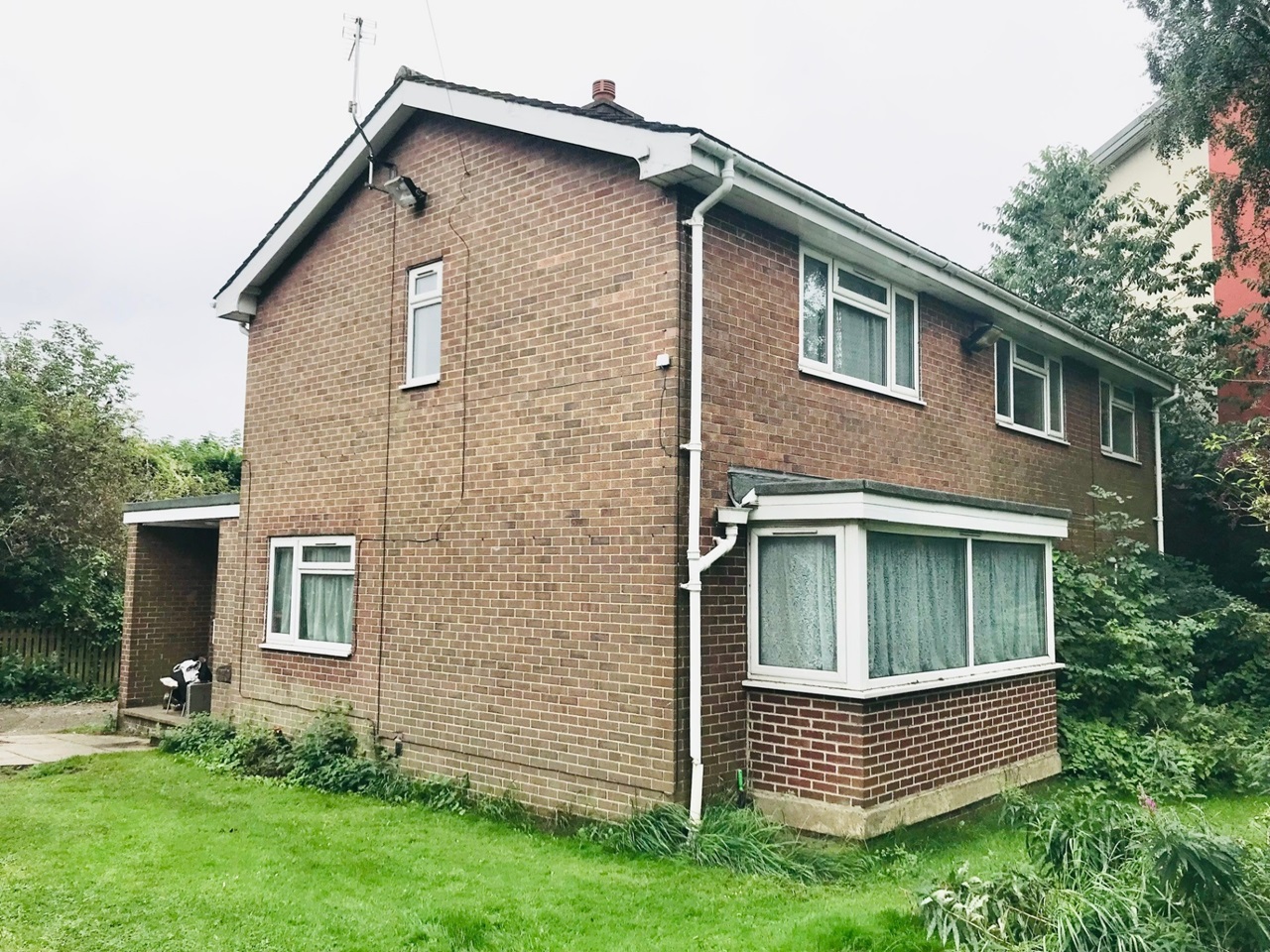 Leeds Room in a Shared House, Middleton Park Avenue, LS10 To Rent