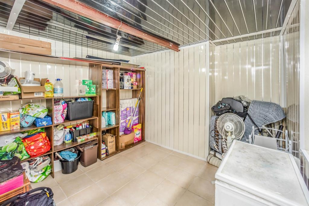 Halifax 3 Bed Terraced House, Blackwood Grove, HX1 To Rent Now for