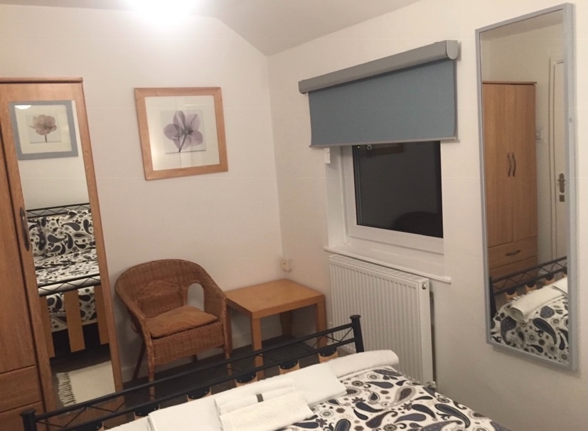 Milton Keynes Room in a Shared House, Neath Hill, MK14 To Rent Now