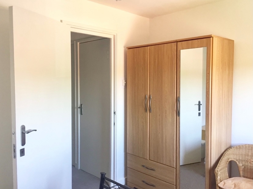 Milton Keynes Room in a Shared House, Neath Hill, MK14 To Rent Now