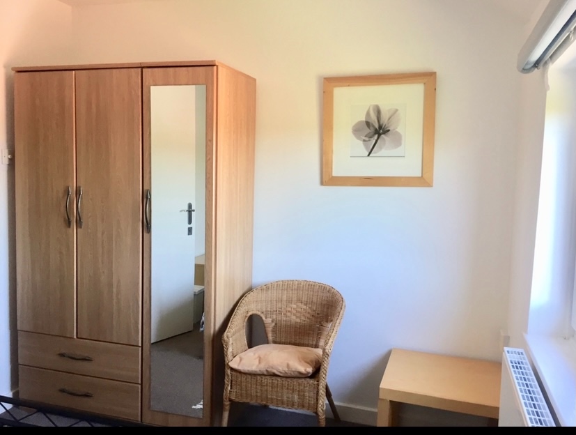 Milton Keynes Room in a Shared House, Neath Hill, MK14 To Rent Now