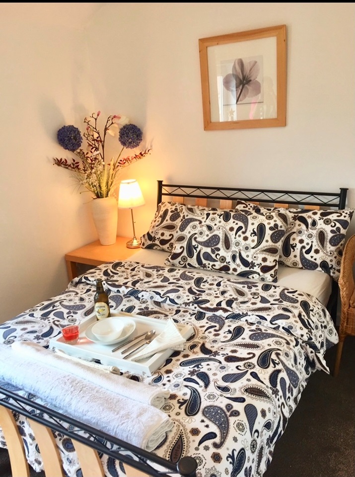 Milton Keynes Room in a Shared House, Neath Hill, MK14 To Rent Now