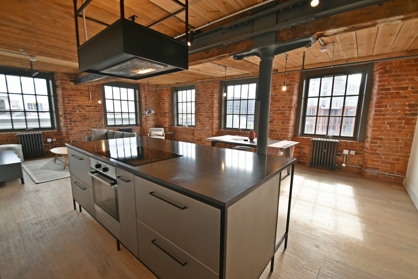 Manchester 2 Bed Flat, Binns Place, M4 To Rent Now for £3,150.00 p/m