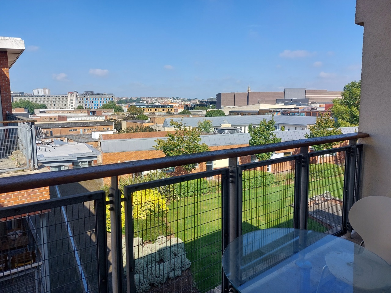 Bristol 1 Bed Flat, Broad Weir, BS1 To Rent Now for £1,500.00 p/m