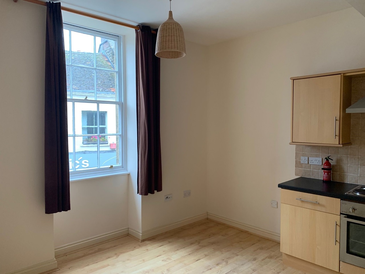 Yeovil 1 Bed Flat, Becket House, BA20 To Rent Now for £600.00 p/m