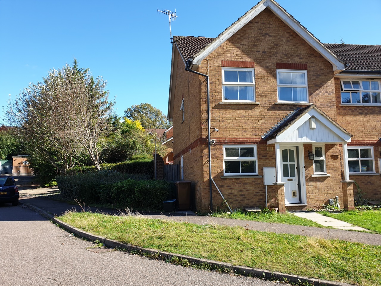 Bushey 3 Bed End Terrace, Malden Fields, WD23 To Rent Now for £