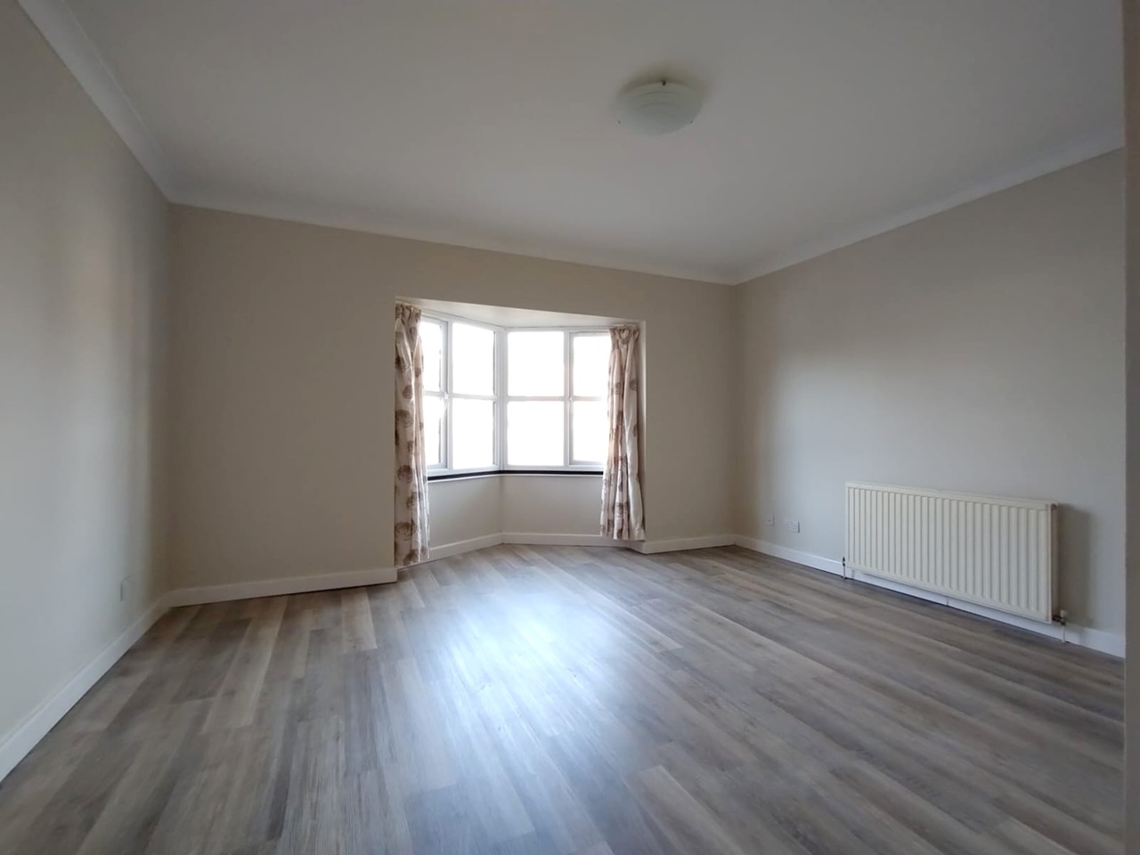 Lewisham 2 Bed Flat, Halley Gardens, SE13 To Rent Now for £1,750.00 p/m