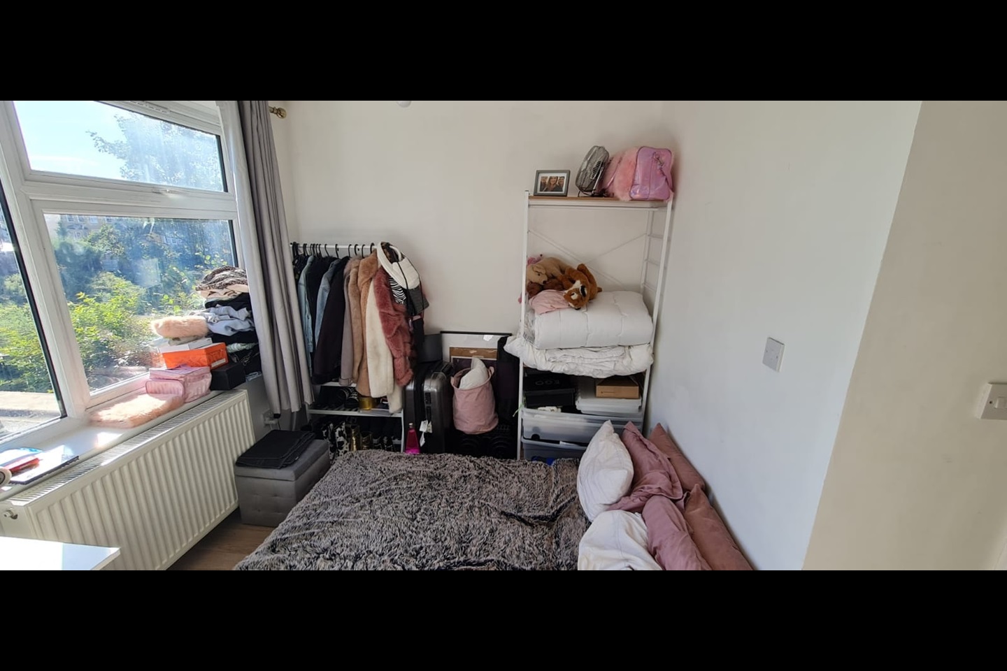London Studio Flat, St. Mary Road, E17 To Rent Now for £1,200.00 p/m
