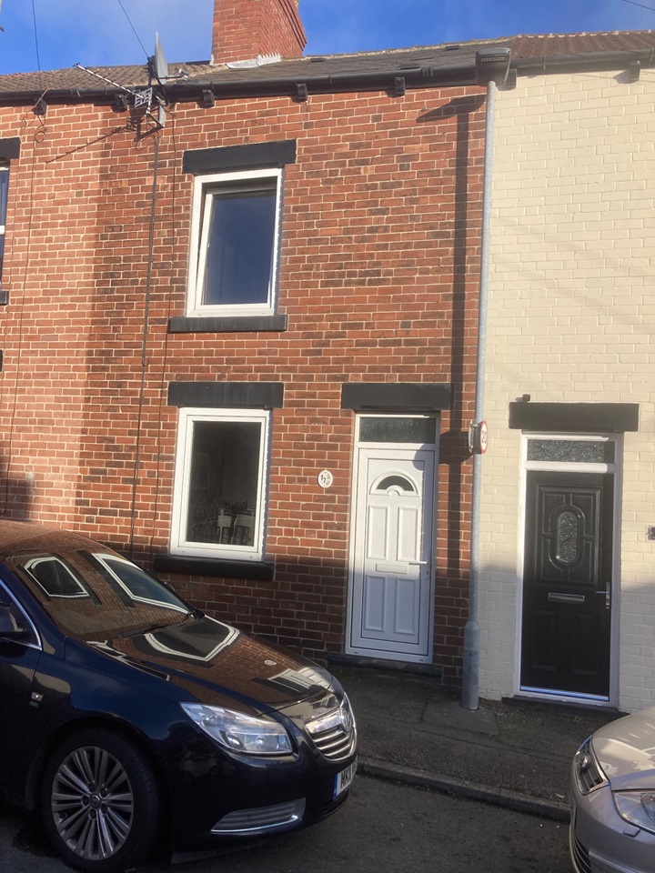 Royston, Barnsley 3 Bed Terraced House, Godley Street, S71 To Rent