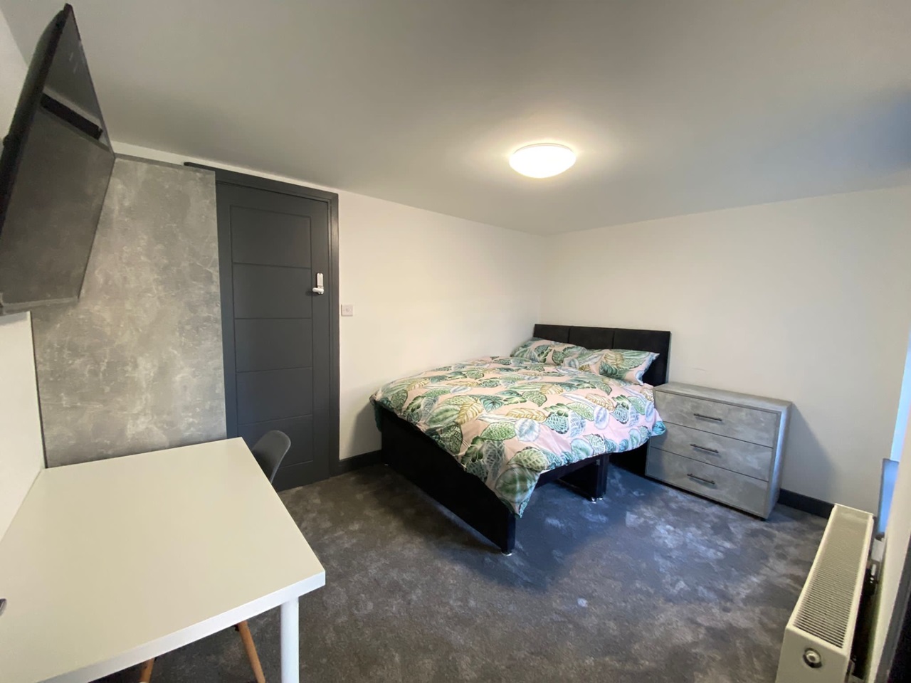 Stockport Room in a Shared House, Stockport, SK4 To Rent Now for £625.00 p/m