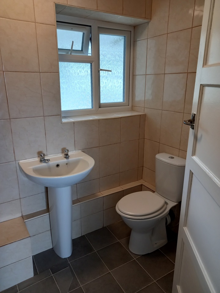 Watford 2 Bed Flat, Fleetwood Way, WD19 To Rent Now for £1,300.00 p/m