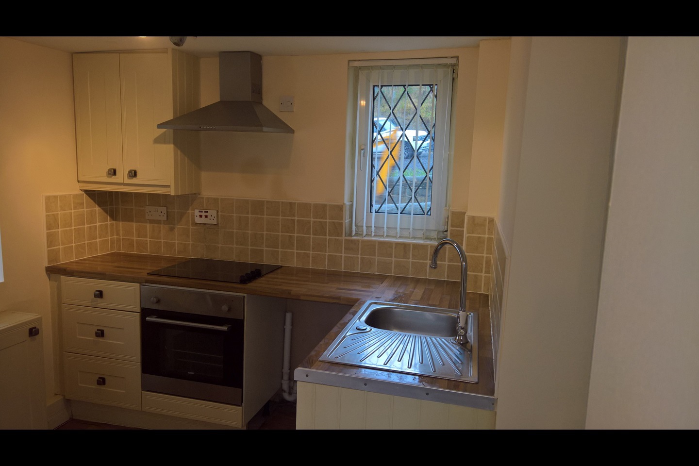 Darfield, Barnsley 2 Bed Detached House, Snape Hill Road, S73 To