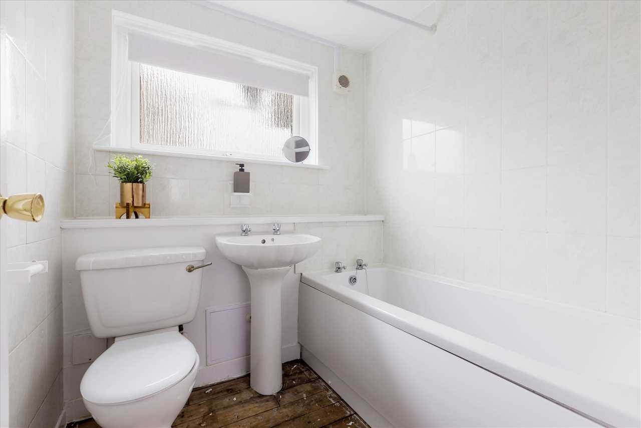 East Kilbride, Glasgow 1 Bed Flat, Glen More, G74 To Rent Now for £