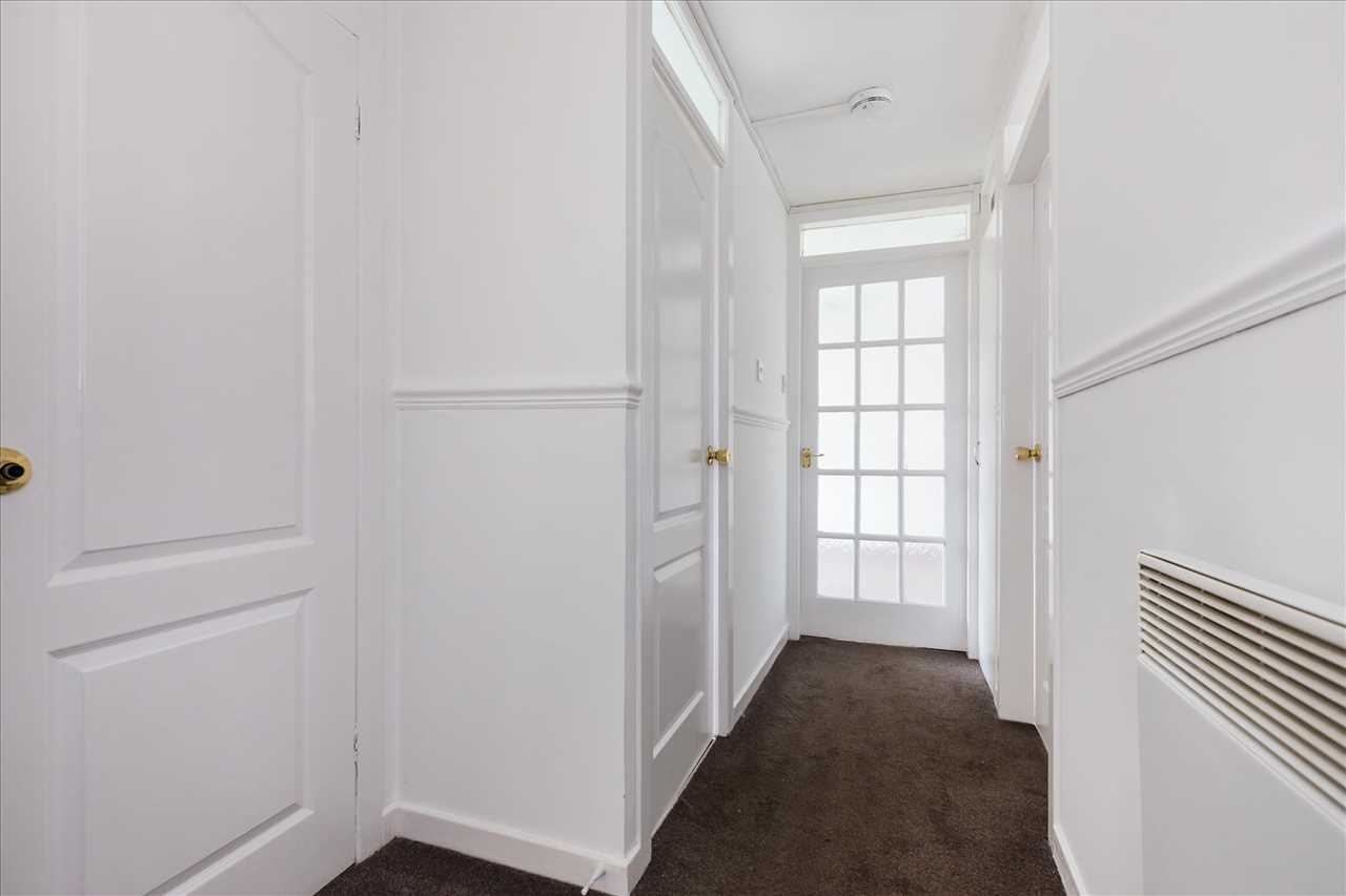 East Kilbride, Glasgow 1 Bed Flat, Glen More, G74 To Rent Now for £