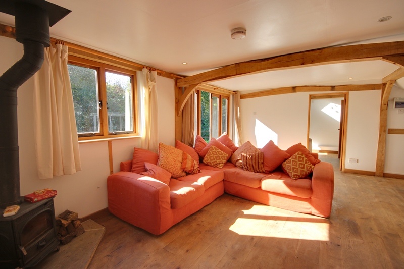 Haywards Heath 2 Bed Detached House, Ditchling Rd, RH16 To Rent Now