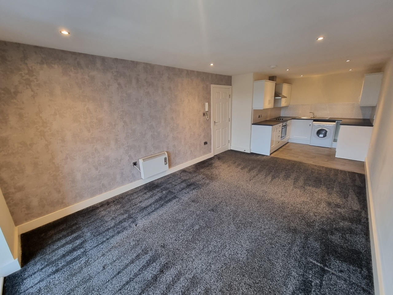 Normanton 2 Bed Flat, King Edward Street, WF6 To Rent Now for £675.