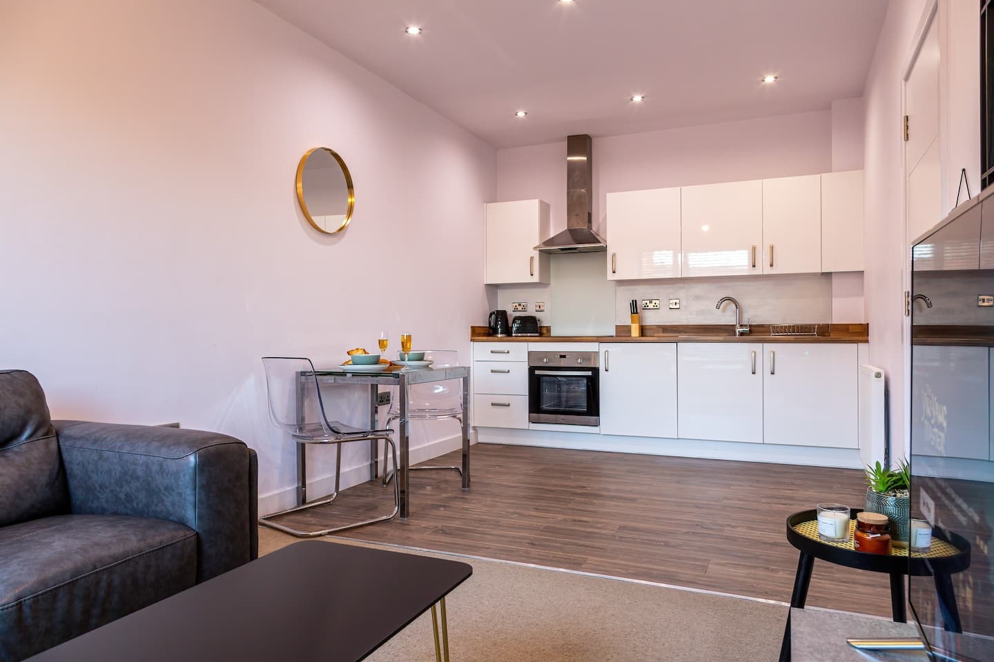 Birmingham 1 Bed Flat, Summer Lane, B19 To Rent Now for £2,000.00 p/m