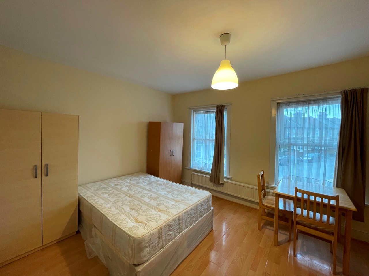 London Room in a Shared House, Nutfield Road, E15 To Rent Now for £