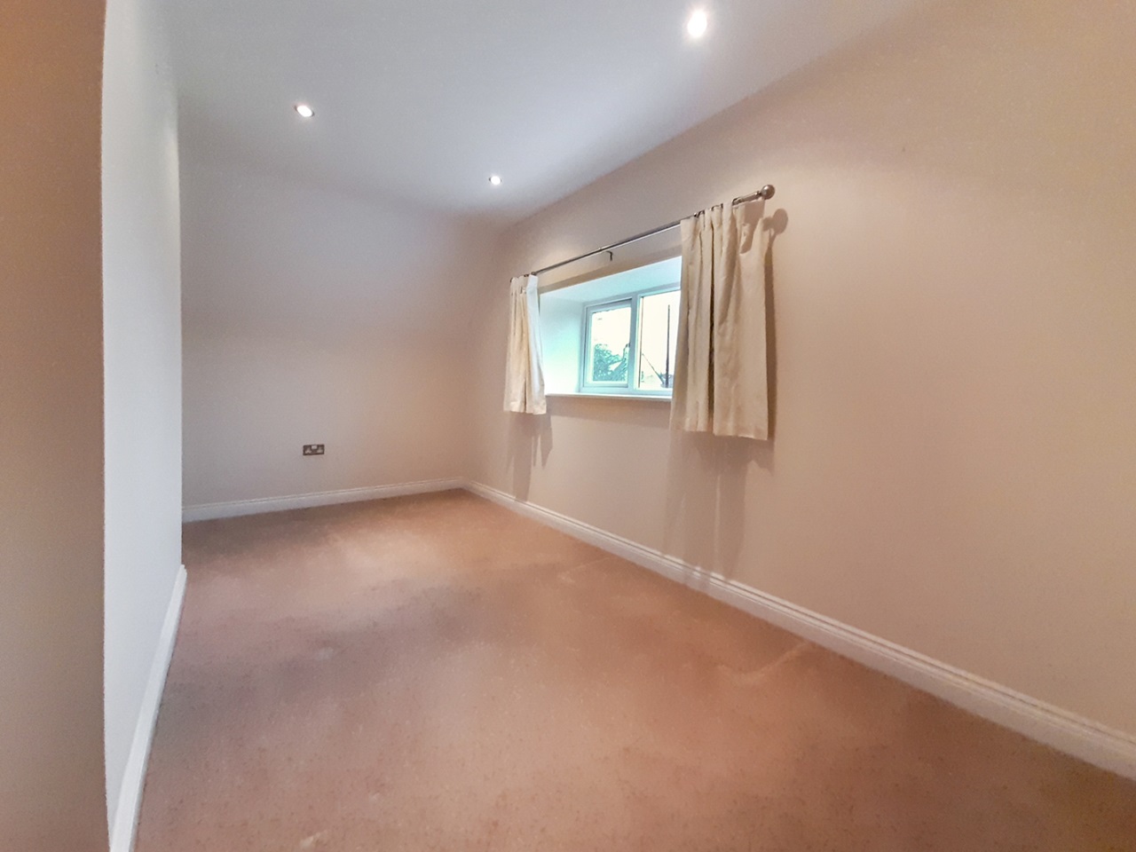 Old Somerby, Grantham 3 Bed SemiDetached House, Farm Cottages, NG33