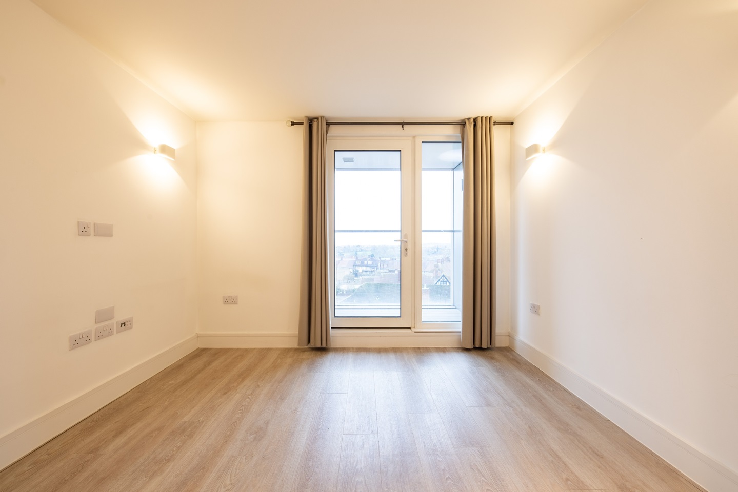 Edgware 1 Bed Flat, Premier House, HA8 To Rent Now for £1,425.00 p/m