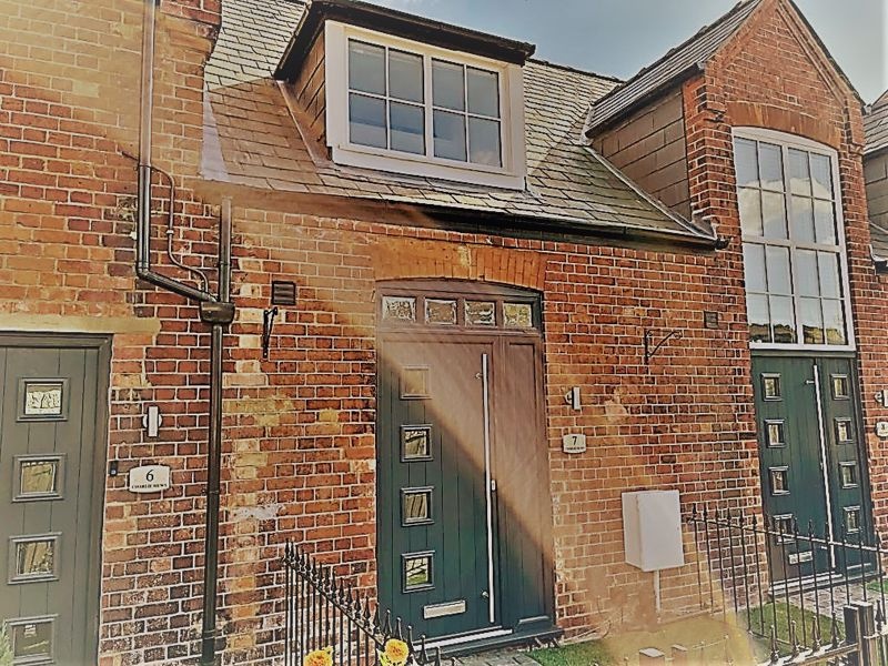 Farnborough 1 Bed Terraced House, Charlie Mews, GU14 To Rent Now