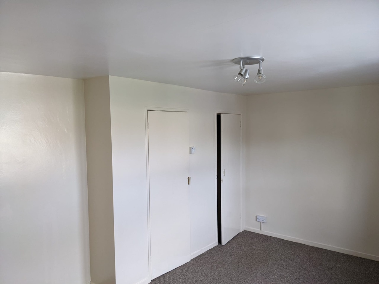 Bristol 2 Bed End Terrace, Elvard Close, BS13 To Rent Now for £