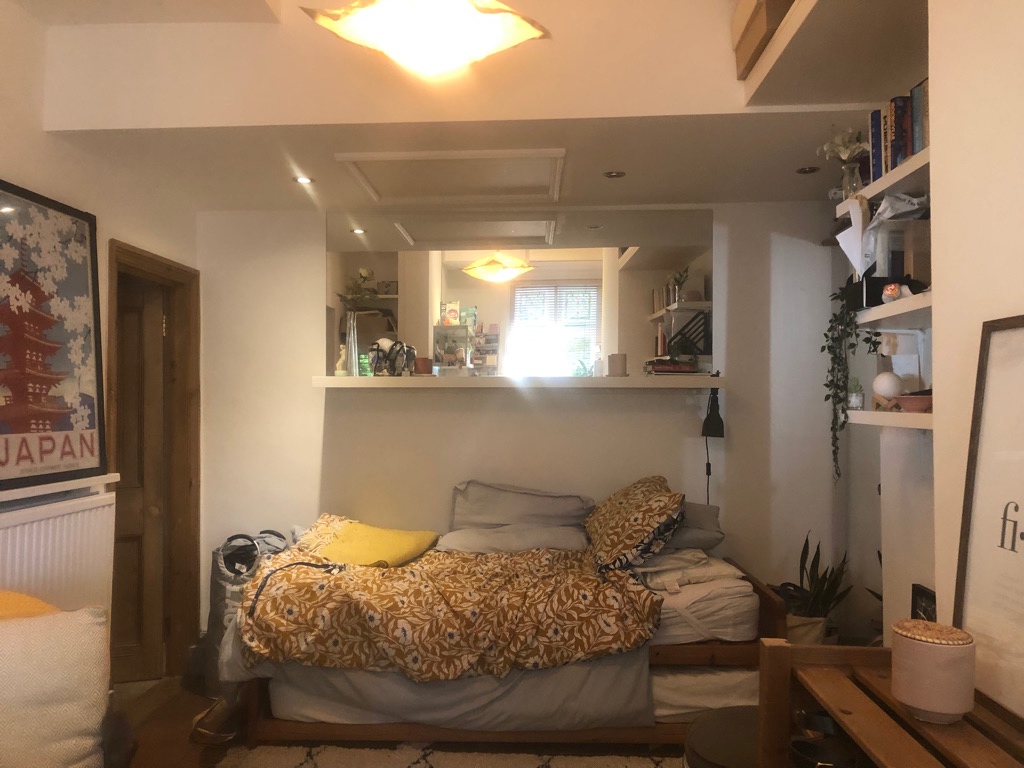 Twickenham Studio Flat, The Avenue, TW1 To Rent Now for £995.00 p/m