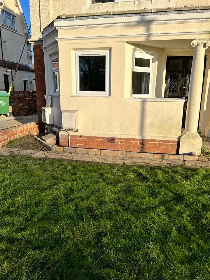 Folkestone 2 Bed Flat, Grimston Gardens, CT20 To Rent Now for £900.