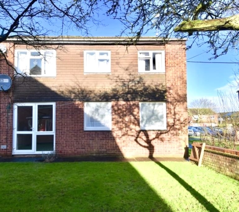 Worcester 2 Bed Selsey Close, WR4 To Rent Now for £750.