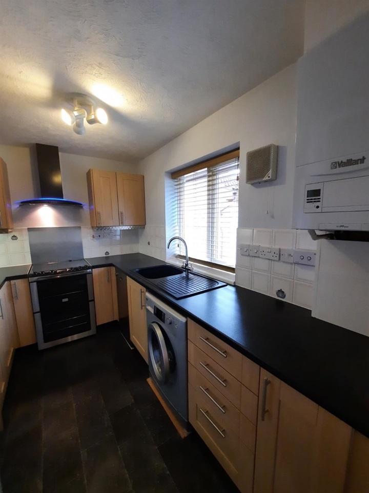 Portsmouth 2 Bed End Terrace, Templeton Close, PO2 To Rent Now for