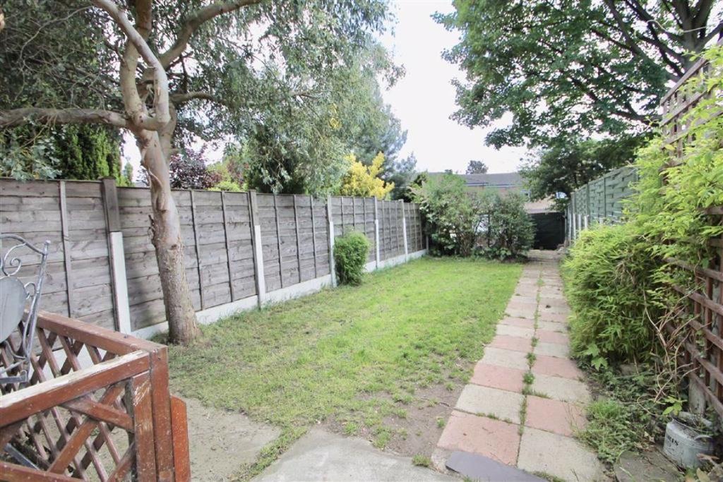 Eccles, Manchester 2 Bed Terraced House, Shakespeare Crescent, M30 To Rent Now for £1,250.00 p/m