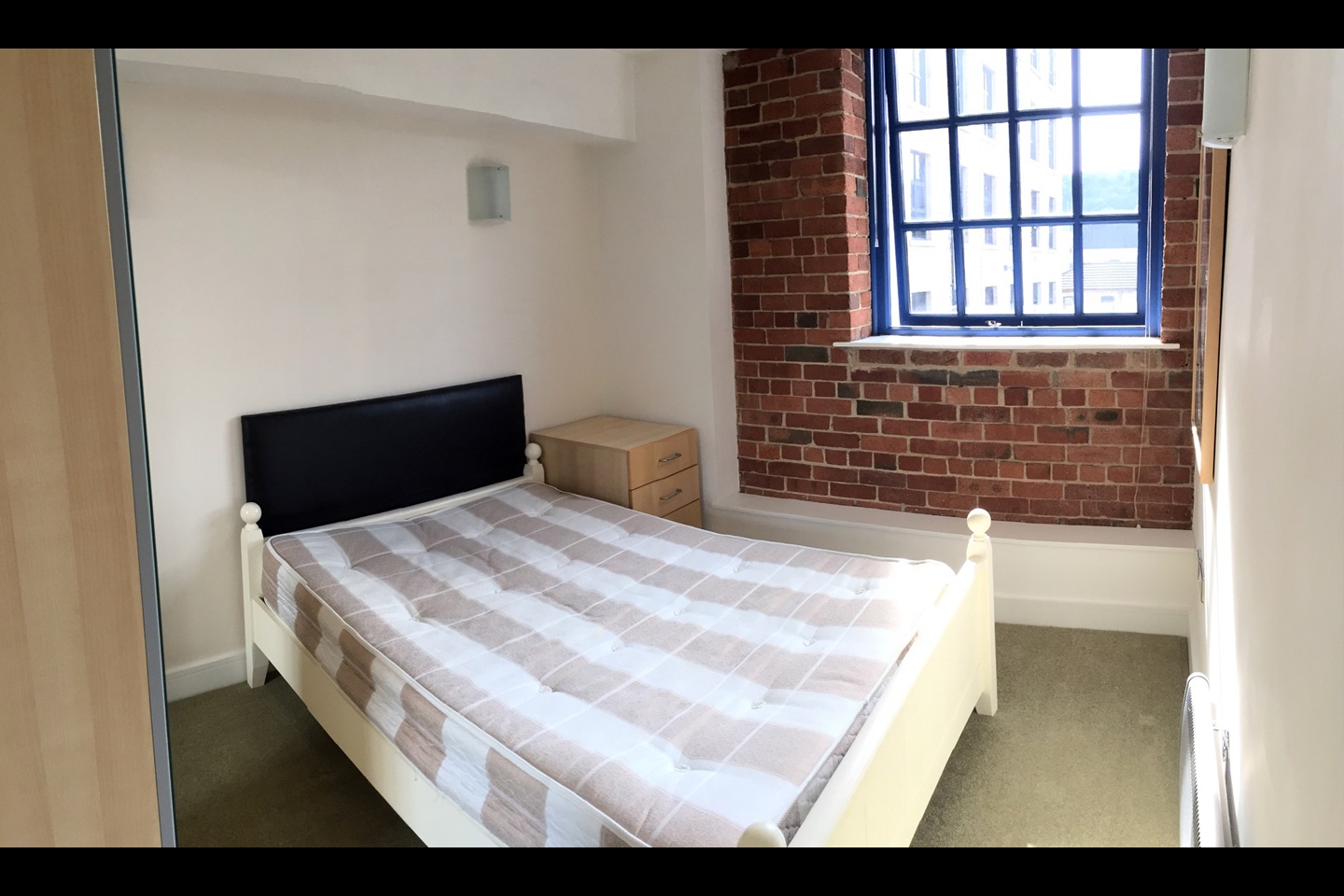 Huddersfield 1 Bed Flat, The Melting Point, HD1 To Rent Now for £