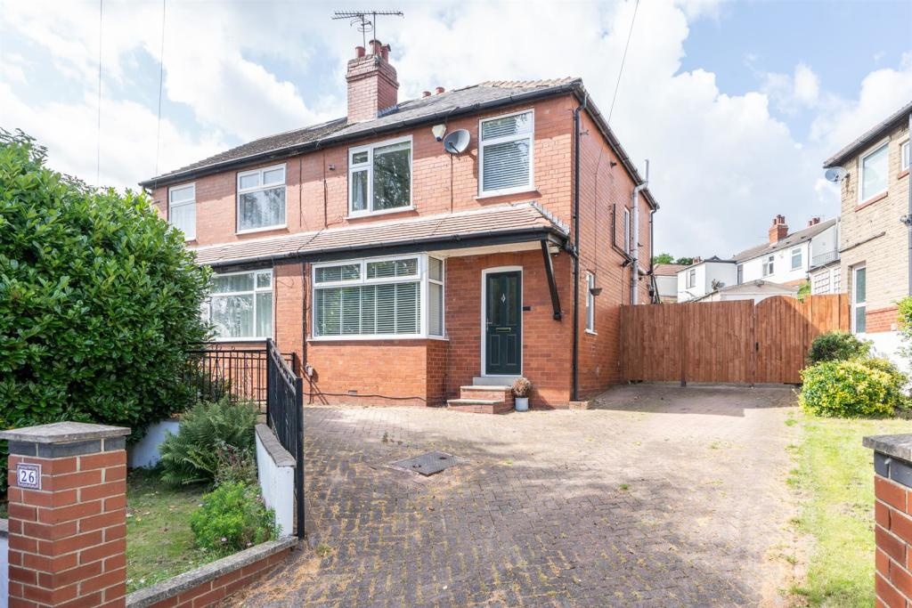 Leeds 3 Bed SemiDetached House, Stainburn Crescent, LS17 To Rent