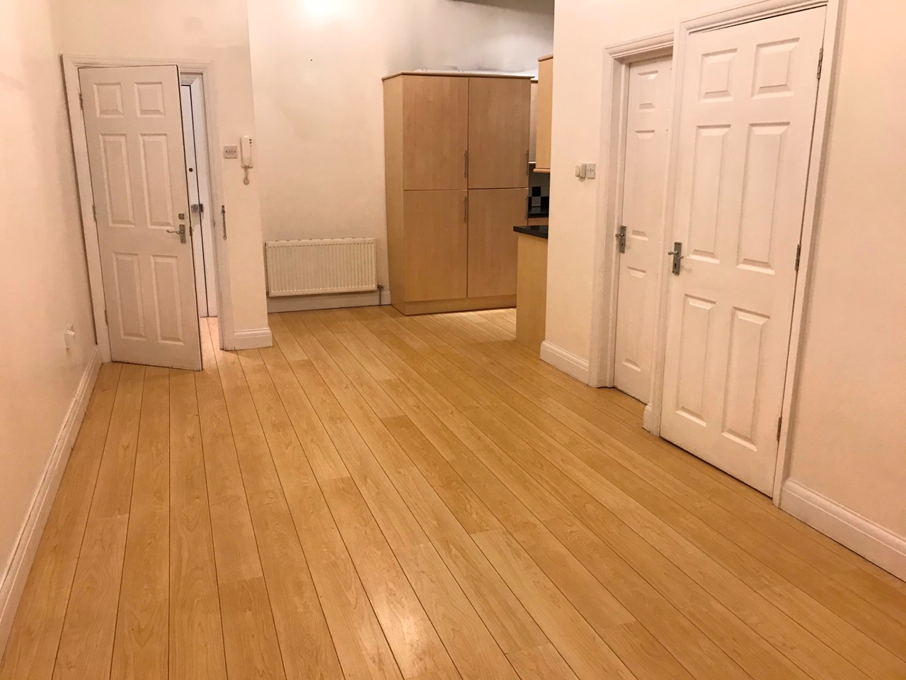 Buckhurst Hill 1 Bed Flat, Queens Road, IG9 To Rent Now for £1,350.