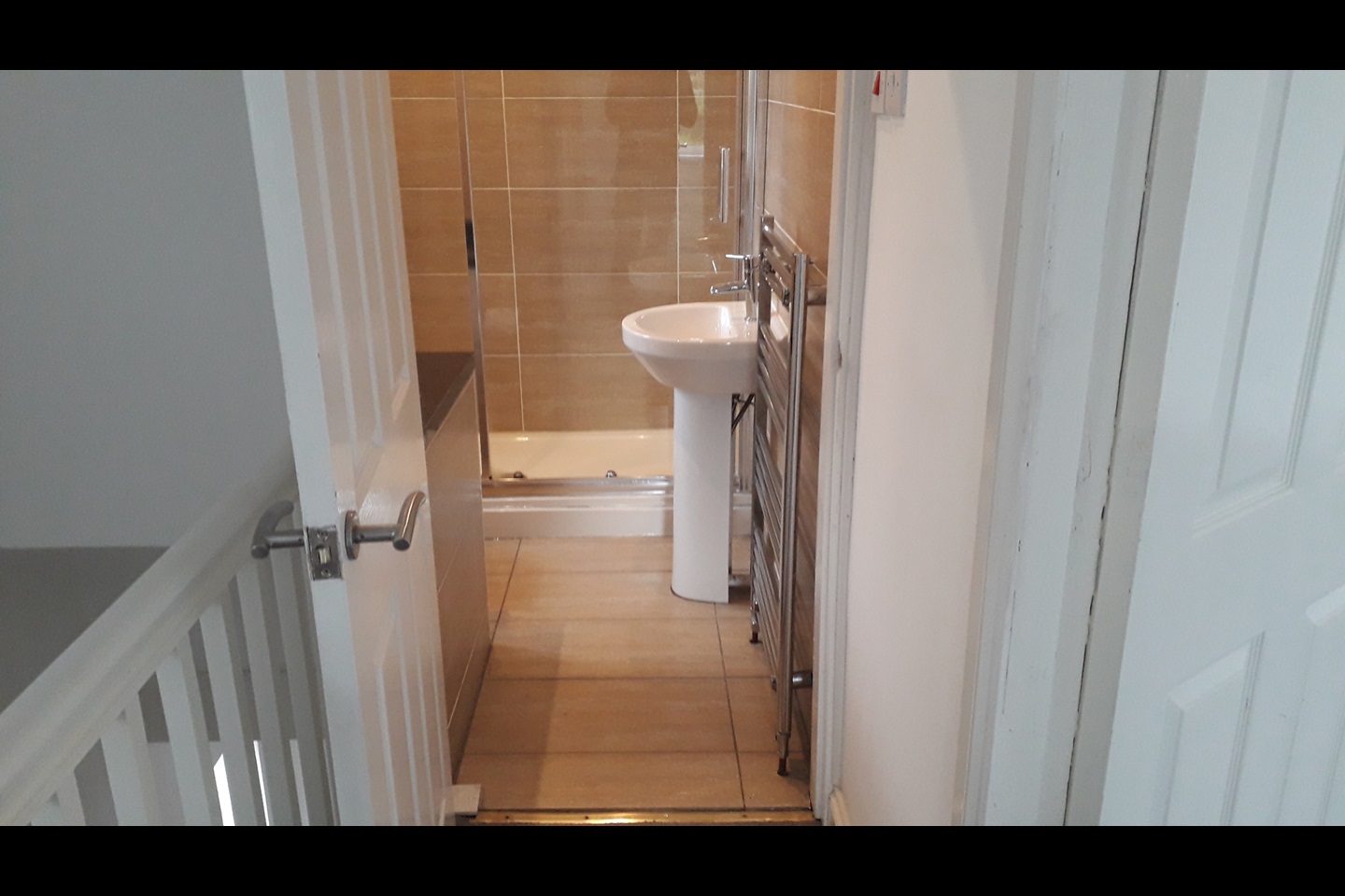 Chesterfield 3 Bed SemiDetached House, Maynard Road, S40 To Rent