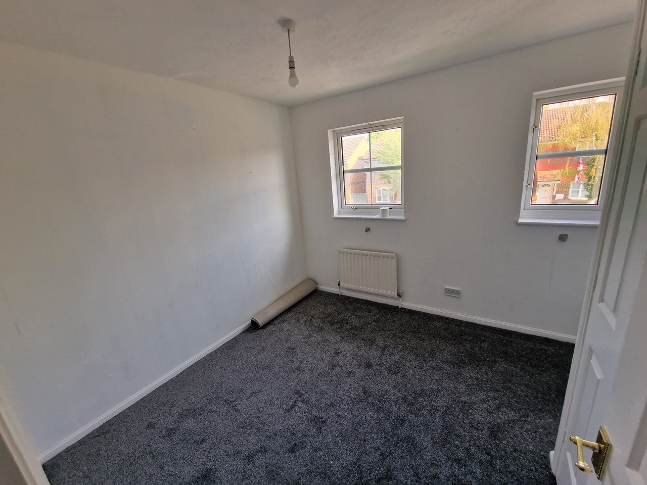 Slough 2 Bed Terraced House, Stranraer Gardens, SL1 To Rent Now for